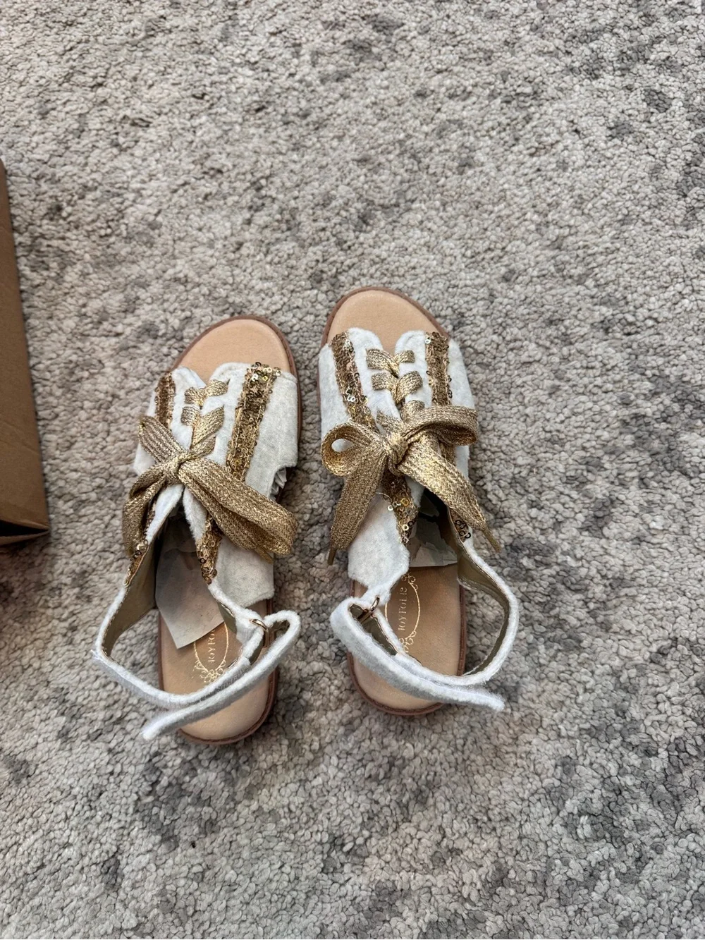 Joyfolie Girls White Velvet Gold Sequin Sandals Size 1